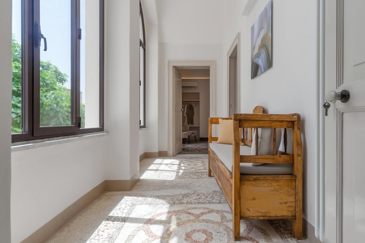 萨尔维Palazzo Frangipane住宿加早餐旅馆 外观 照片